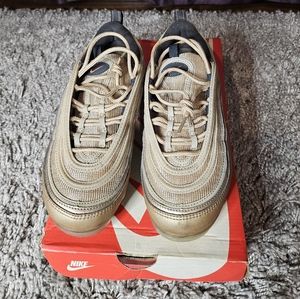 Nike Air Vapormax 97’- size 8